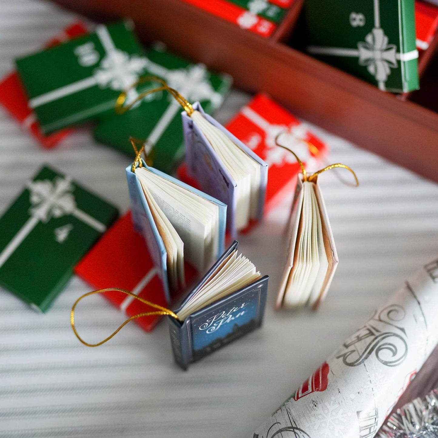 Christmas Surprise Bookcase Blind Box
